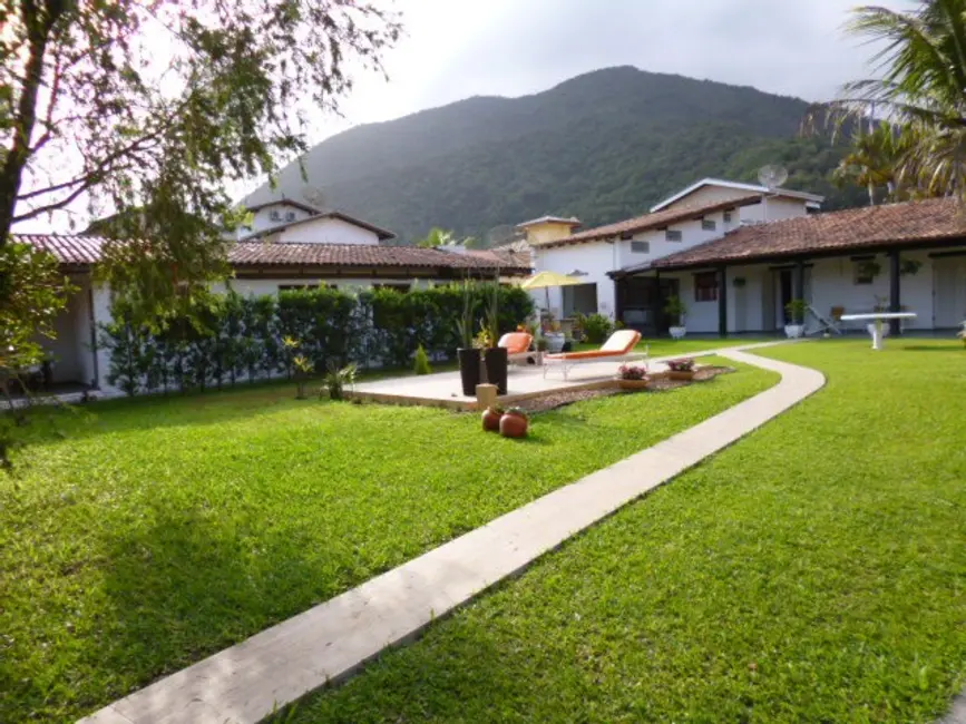 Foto 5 de Casa com 4 quartos à venda, 178m2 em Ubatuba - SP