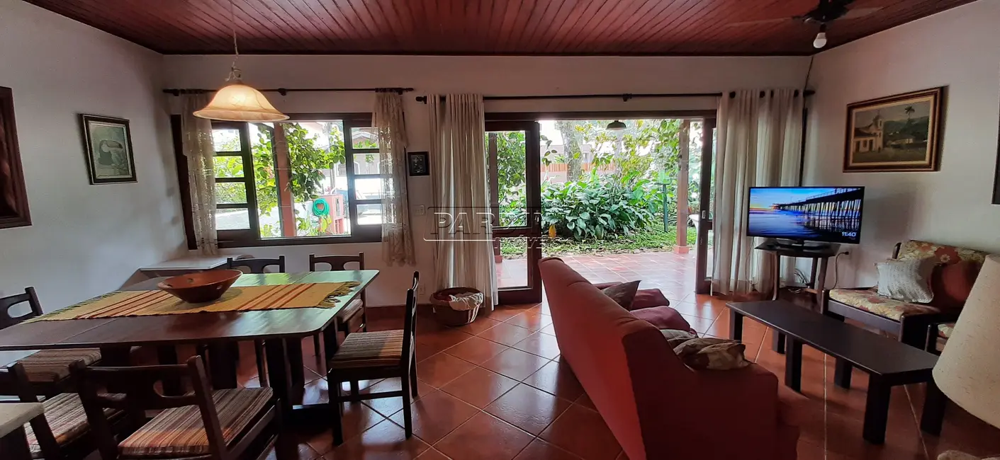 Foto 1 de Casa de Condomínio com 3 quartos à venda, 125m2 em Ubatuba - SP