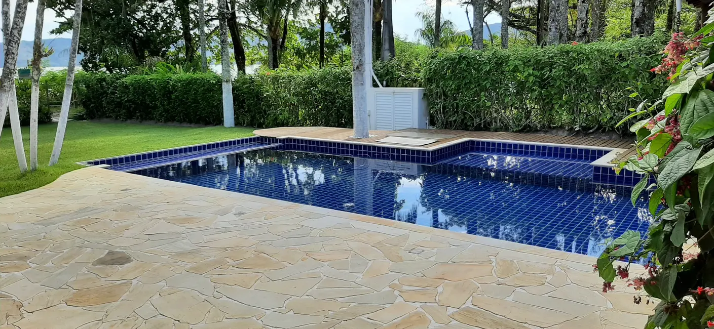 Foto 2 de Casa de Condomínio com 4 quartos à venda, 215m2 em Ubatuba - SP
