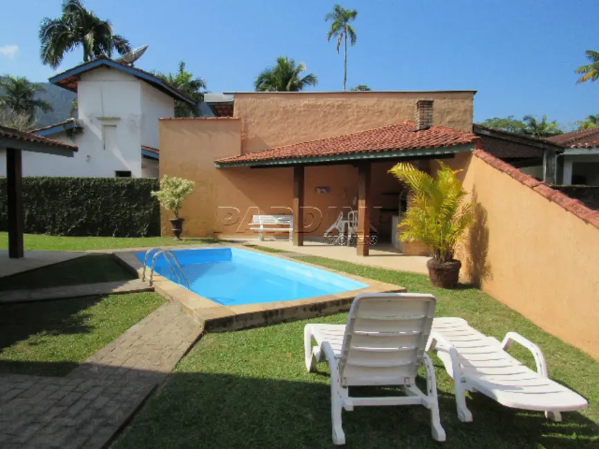 Foto 1 de Casa de Condomínio com 6 quartos à venda, 236m2 em Ubatuba - SP