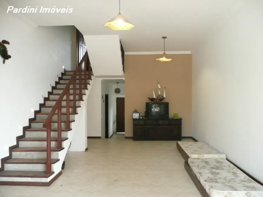 Foto 2 de Apartamento com 3 quartos à venda, 140m2 em Ubatuba - SP