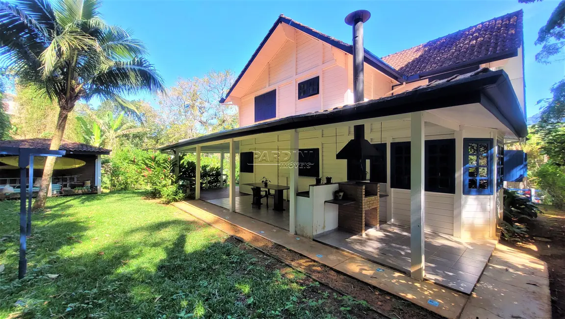Foto 4 de Casa de Condomínio com 3 quartos à venda, 174m2 em Ubatuba - SP