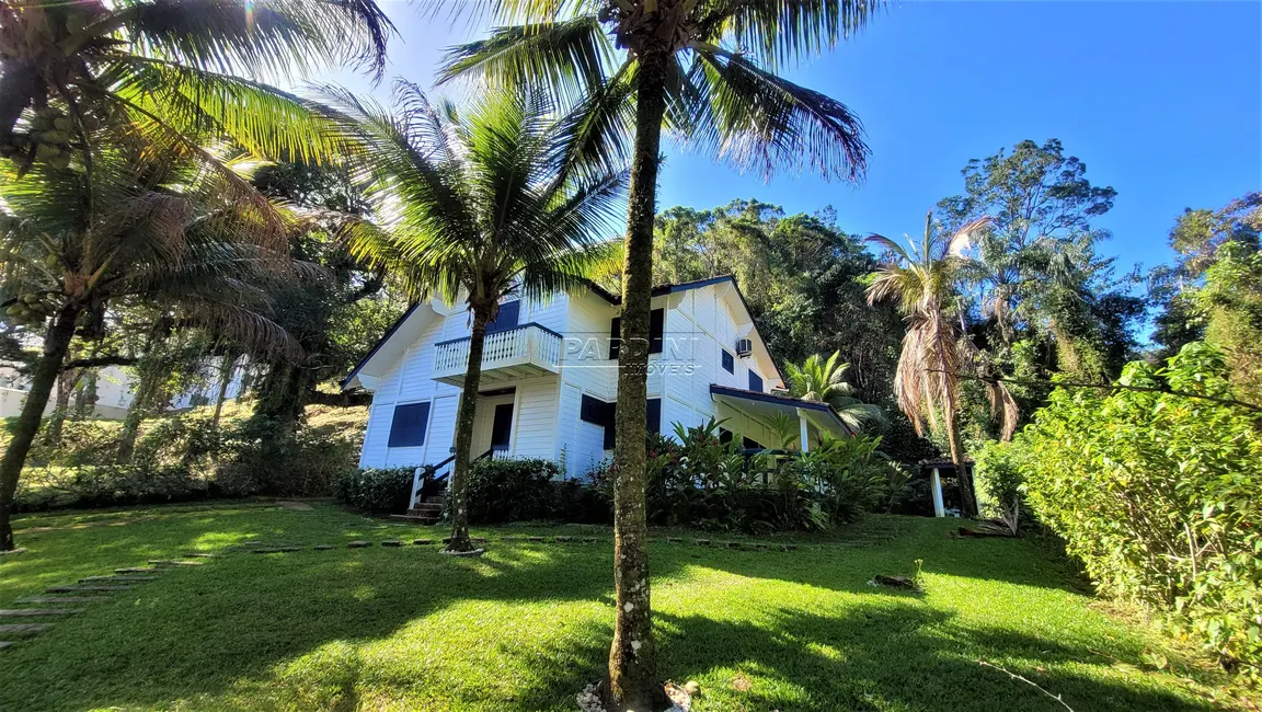 Foto 1 de Casa de Condomínio com 3 quartos à venda, 174m2 em Ubatuba - SP