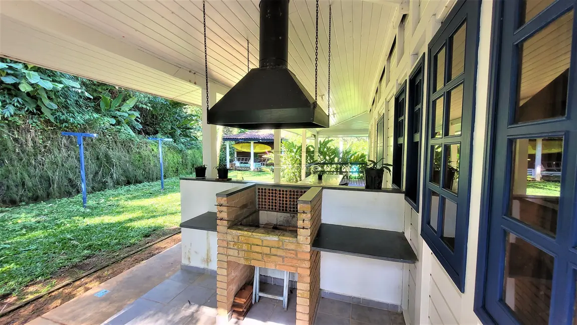 Foto 3 de Casa de Condomínio com 3 quartos à venda, 174m2 em Ubatuba - SP