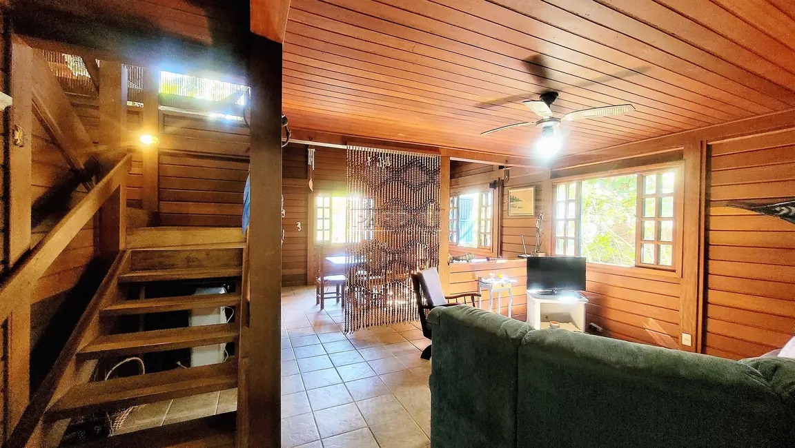 Foto 9 de Casa de Condomínio com 3 quartos à venda, 174m2 em Ubatuba - SP