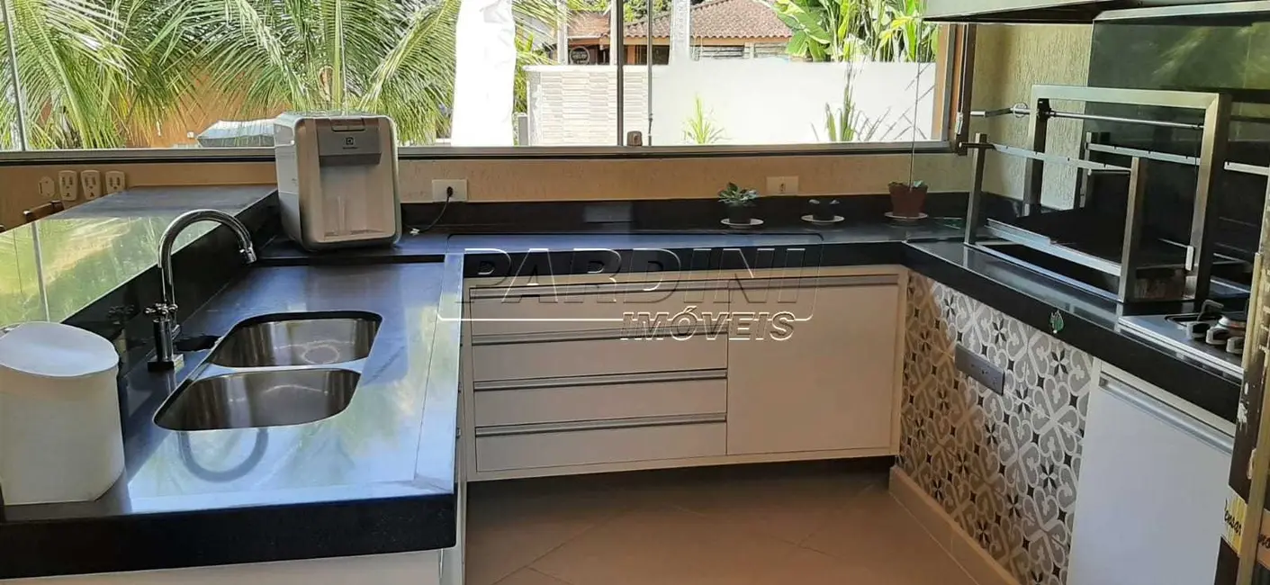 Foto 7 de Casa de Condomínio com 5 quartos à venda, 251m2 em Ubatuba - SP