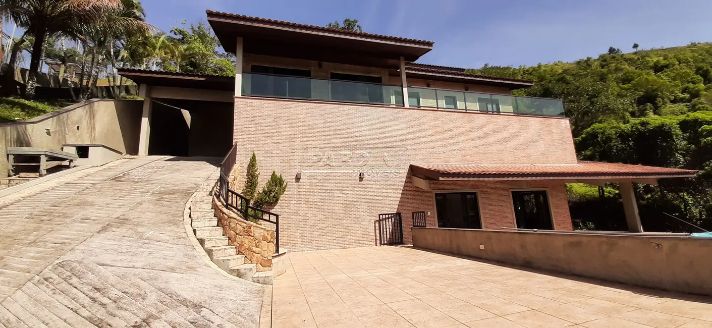 Casa de Condomínio com 4 quartos para alugar, 276m2 em Ubatuba - SP - imagem 4 Foto 4 de Casa de Condomínio com 4 quartos para alugar, 276m2 em Ubatuba - SP