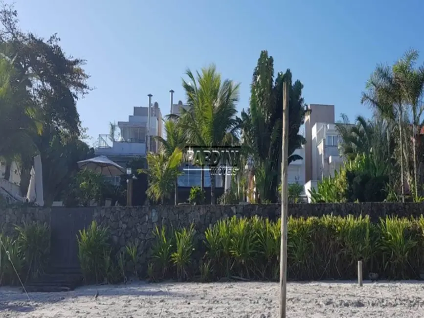 Foto 5 de Casa com 6 quartos à venda, 500m2 em Sao Sebastiao - SP