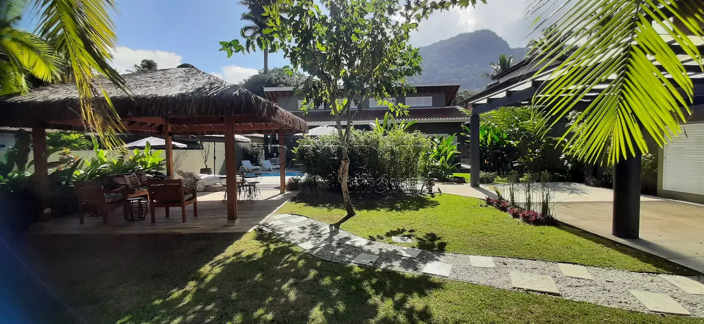 Foto 2 de Casa de Condomínio com 3 quartos à venda, 190m2 em Ubatuba - SP