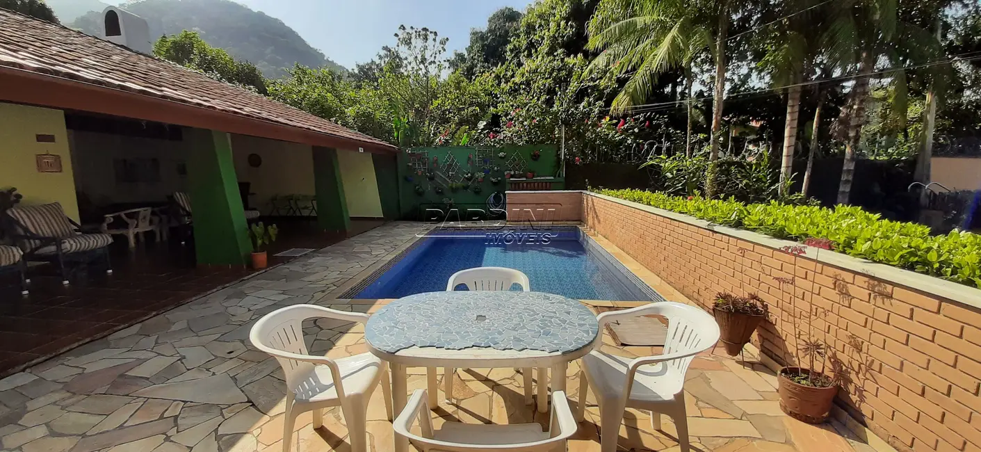 Foto 6 de Casa de Condomínio com 5 quartos à venda, 216m2 em Ubatuba - SP