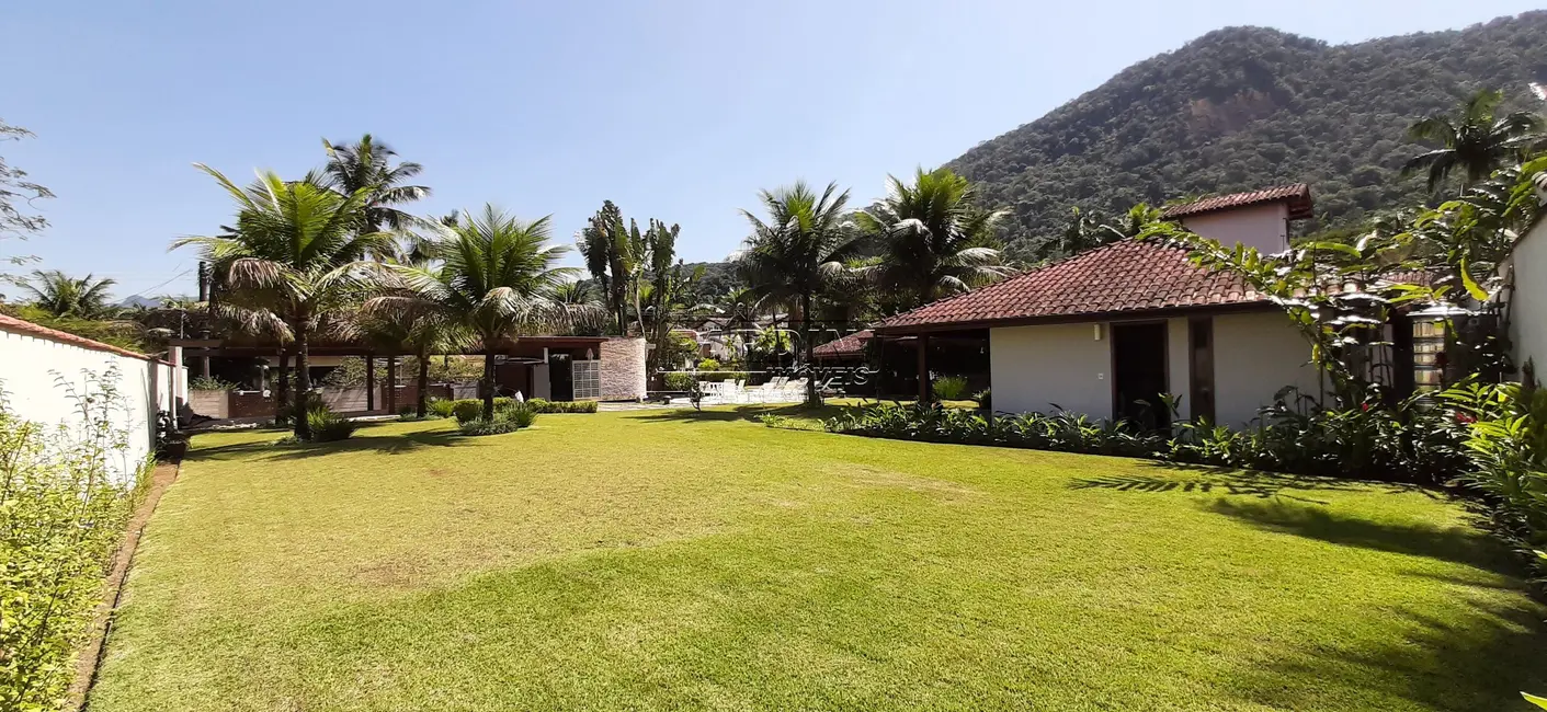 Foto 4 de Casa de Condomínio com 6 quartos à venda, 200m2 em Ubatuba - SP