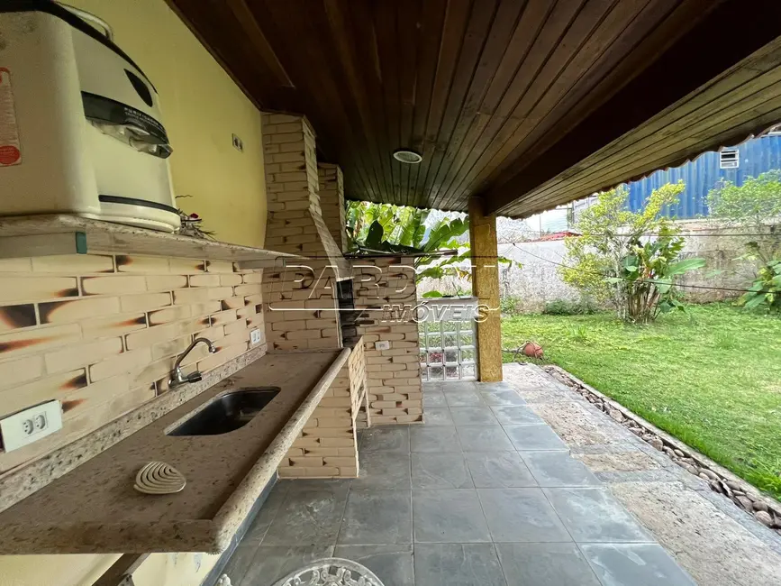 Foto 3 de Casa com 3 quartos à venda, 194m2 em Ubatuba - SP