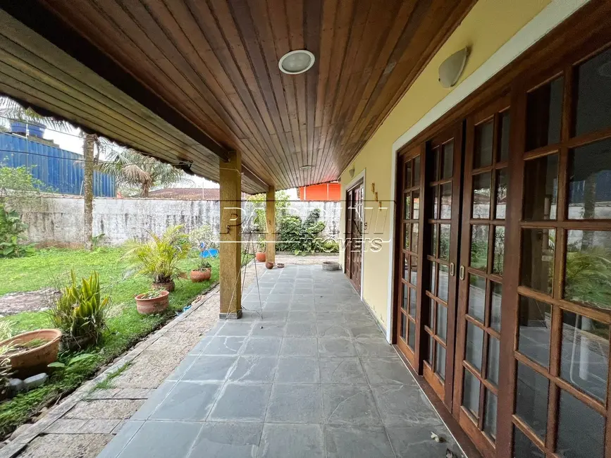 Foto 8 de Casa com 3 quartos à venda, 194m2 em Ubatuba - SP