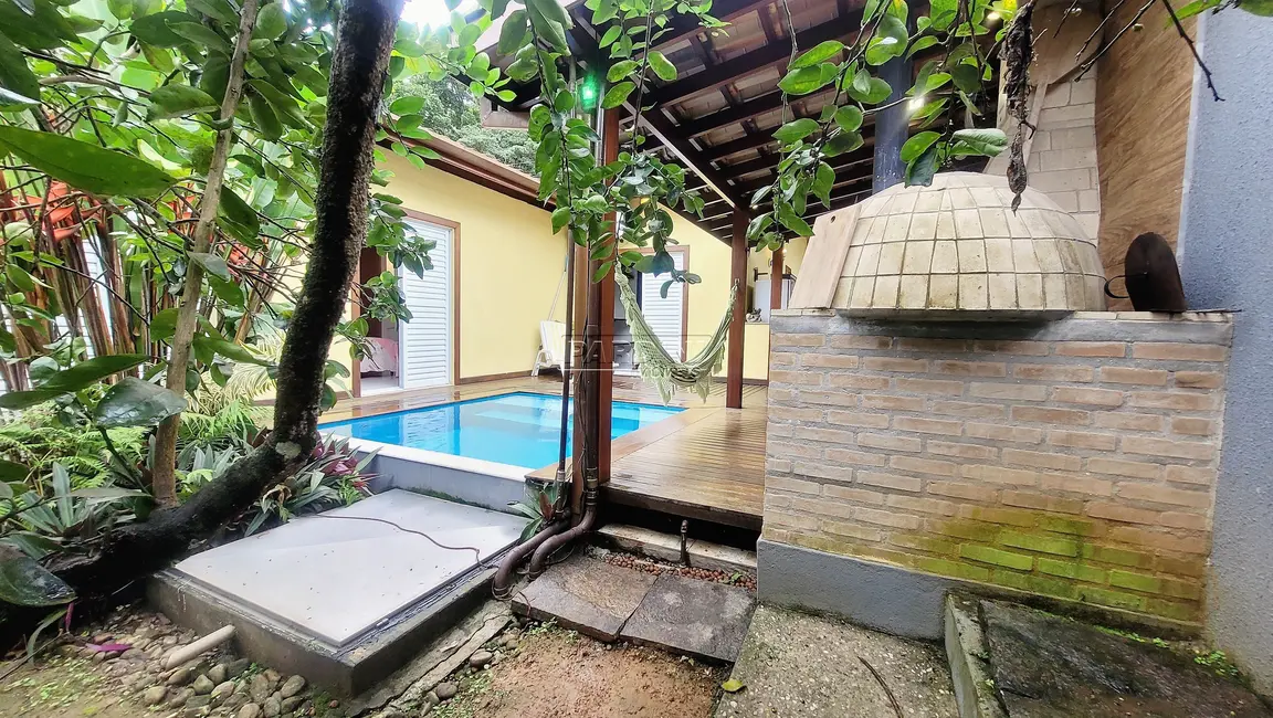 Foto 8 de Casa de Condomínio com 4 quartos à venda, 130m2 em Ubatuba - SP