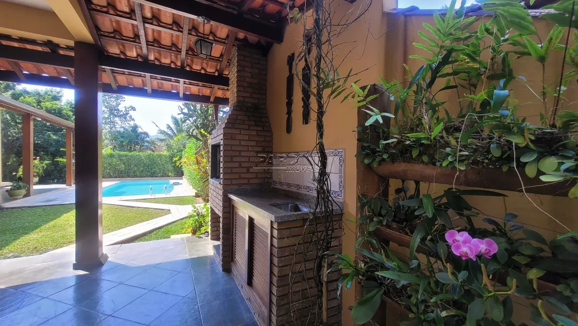 Foto 2 de Casa de Condomínio com 3 quartos à venda, 247m2 em Ubatuba - SP