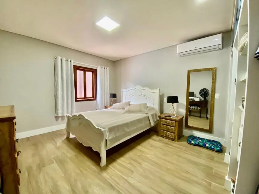 Foto 9 de Casa de Condomínio com 3 quartos à venda, 138m2 em Ubatuba - SP
