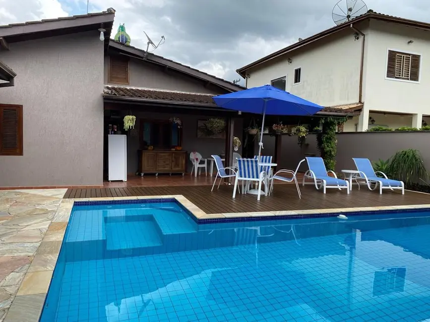 Foto 3 de Casa de Condomínio com 3 quartos à venda, 138m2 em Ubatuba - SP