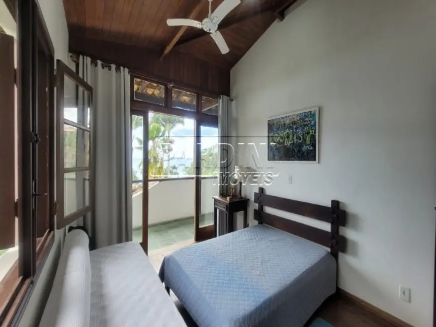 Foto 8 de Casa com 5 quartos à venda, 298m2 em Ubatuba - SP