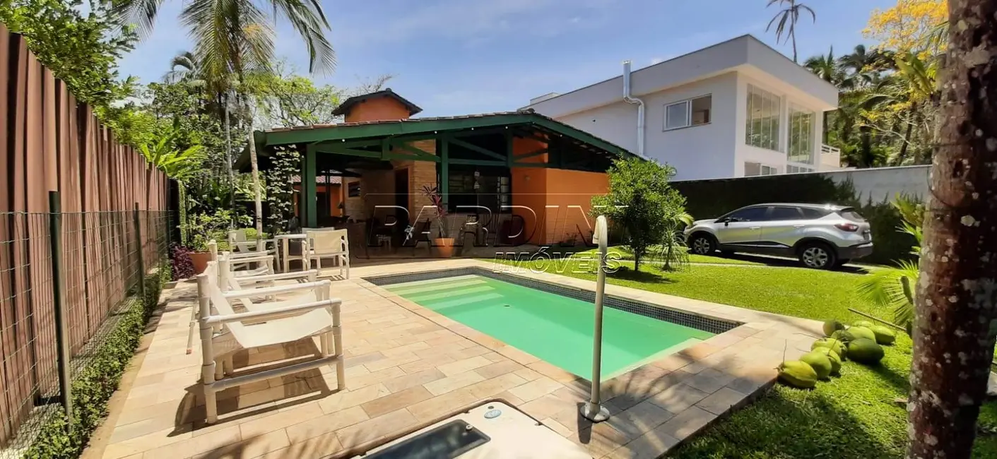 Foto 5 de Casa de Condomínio com 4 quartos à venda, 153m2 em Ubatuba - SP