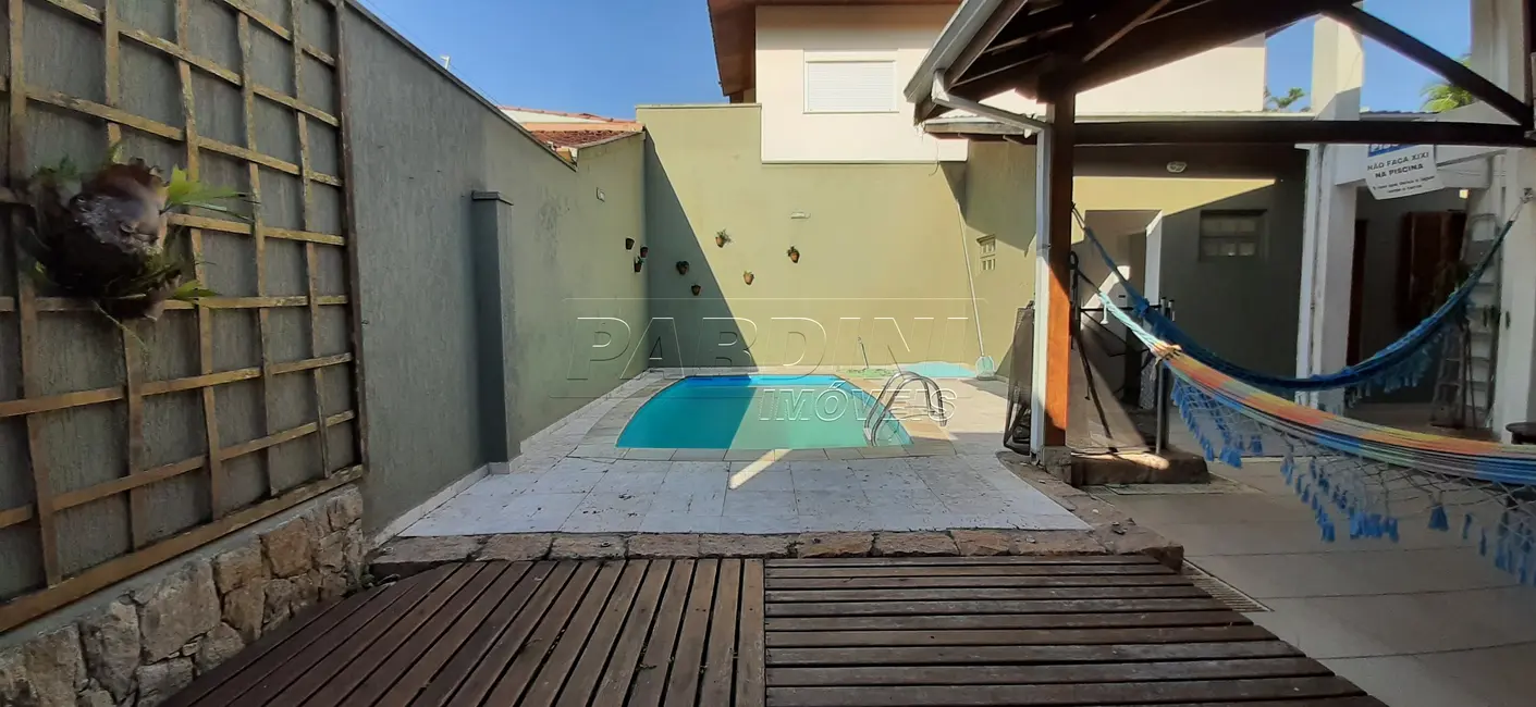 Foto 3 de Casa de Condomínio com 6 quartos à venda, 220m2 em Ubatuba - SP