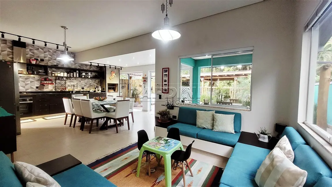 Casa de Condomínio com 5 quartos à venda, 143m2 em Ubatuba - SP - imagem 5 Foto 5 de Casa de Condomínio com 5 quartos à venda, 143m2 em Ubatuba - SP