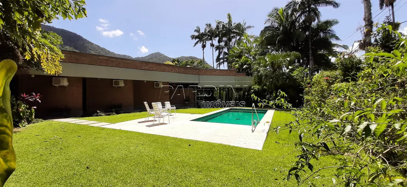 Foto 4 de Casa de Condomínio com 5 quartos à venda em Ubatuba - SP