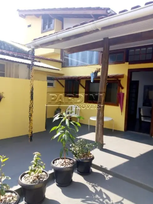 Foto 2 de Casa com 2 quartos à venda, 120m2 em Ubatuba - SP