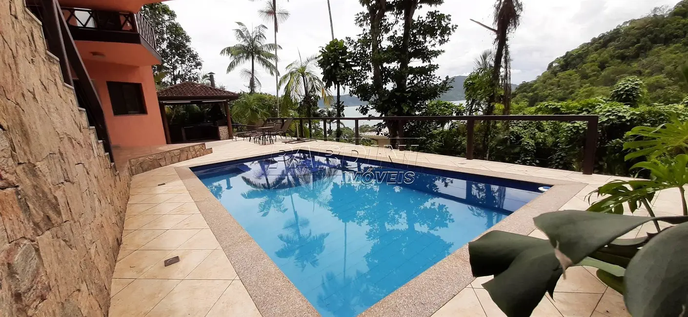 Foto 1 de Casa de Condomínio com 4 quartos à venda, 360m2 em Ubatuba - SP