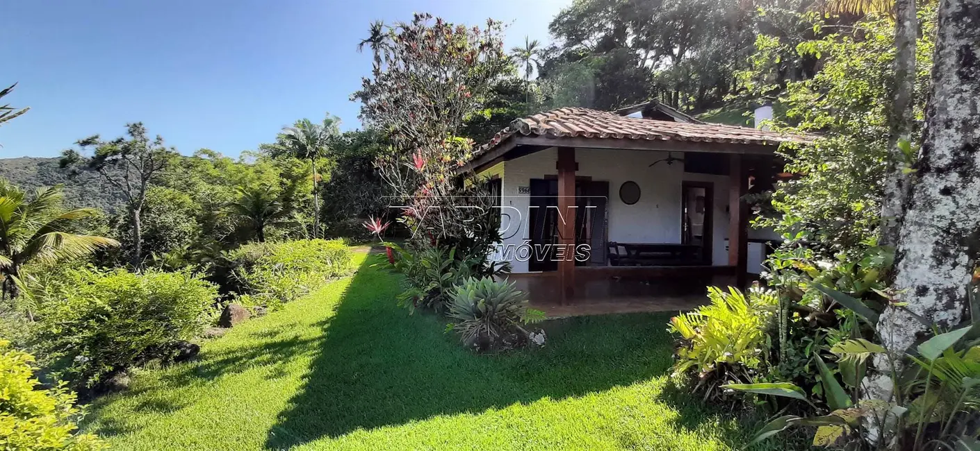 Foto 2 de Casa com 3 quartos à venda, 151m2 em Ubatuba - SP