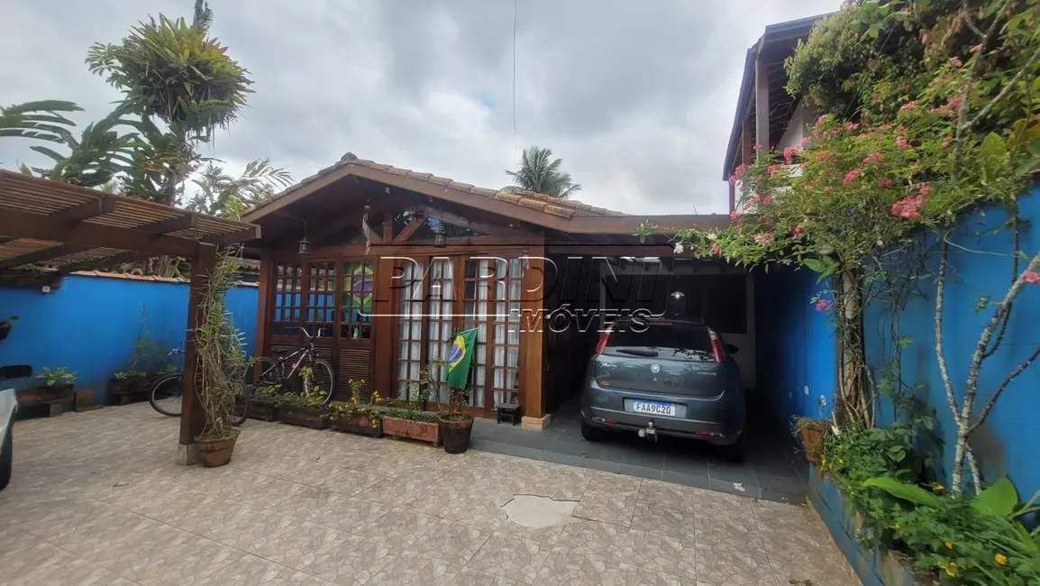 Foto 4 de Casa com 4 quartos à venda, 203m2 em Ubatuba - SP