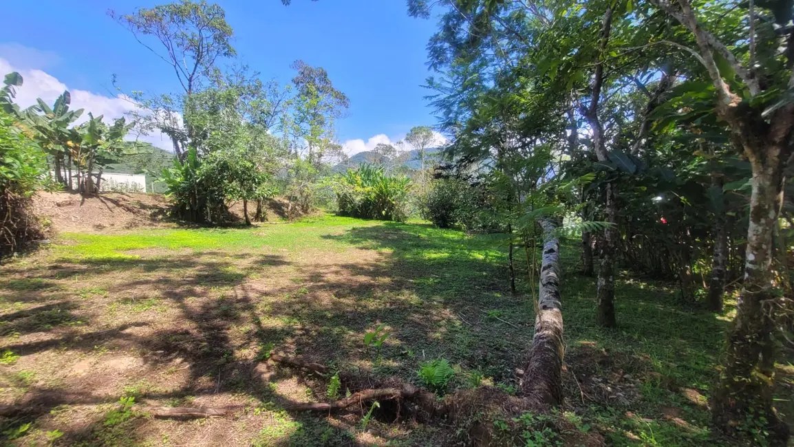 Foto 2 de Terreno / Lote à venda, 2115m2 em Ubatuba - SP