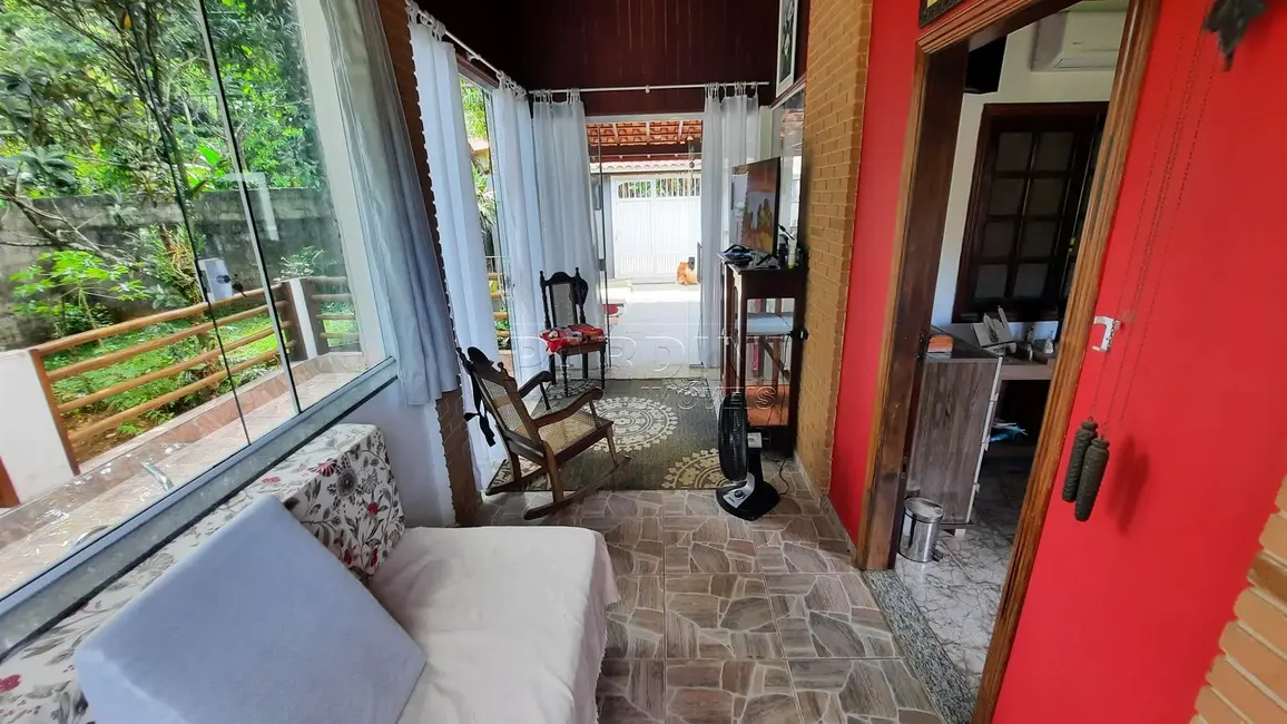 Foto 9 de Casa com 2 quartos à venda, 80m2 em Ubatuba - SP