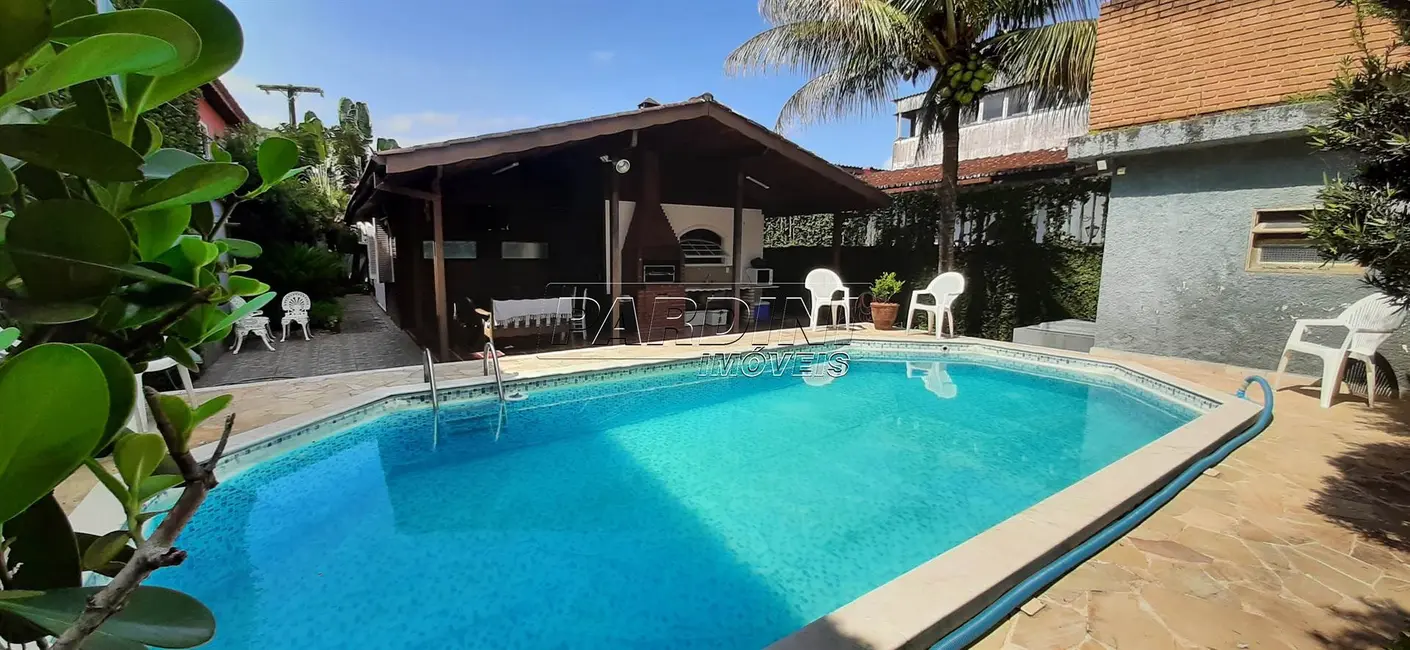 Casa com 3 quartos à venda, 116m2 em Ubatuba - SP - imagem 3 Foto 3 de Casa com 3 quartos à venda, 116m2 em Ubatuba - SP