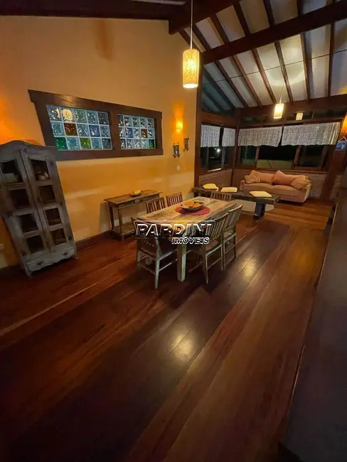 Foto 7 de Casa com 4 quartos à venda, 292m2 em Ubatuba - SP