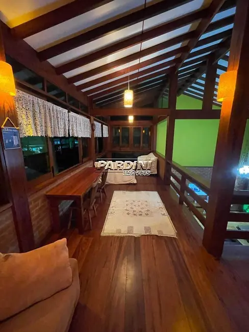 Foto 4 de Casa com 4 quartos à venda, 292m2 em Ubatuba - SP