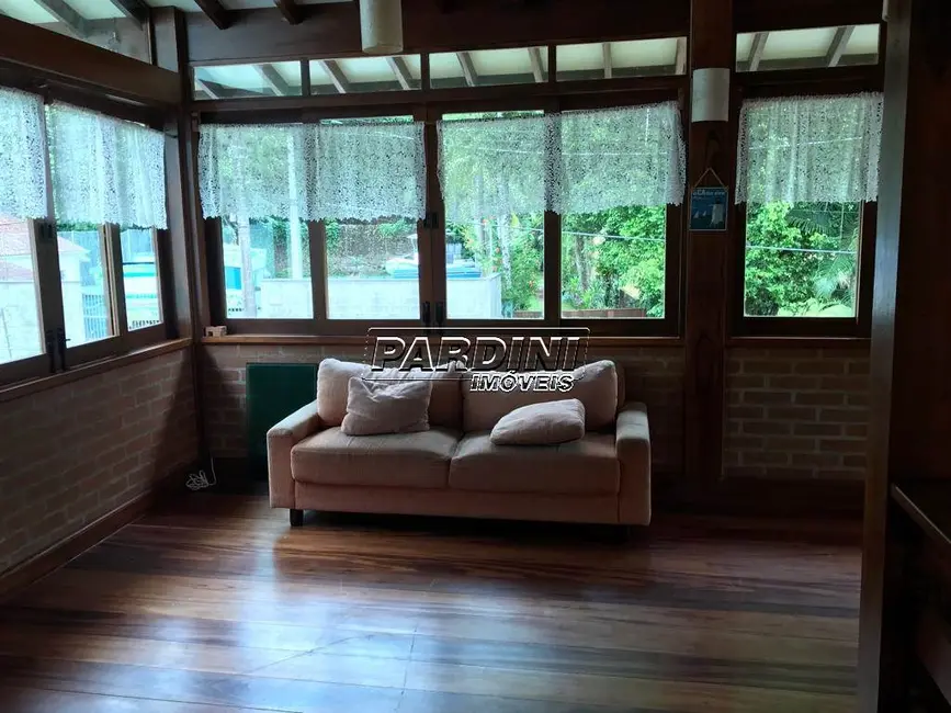 Foto 8 de Casa com 4 quartos à venda, 292m2 em Ubatuba - SP