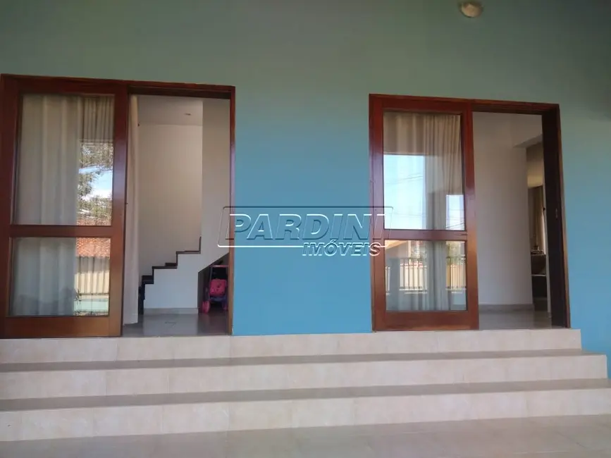 Foto 4 de Casa com 6 quartos à venda, 320m2 em Ubatuba - SP