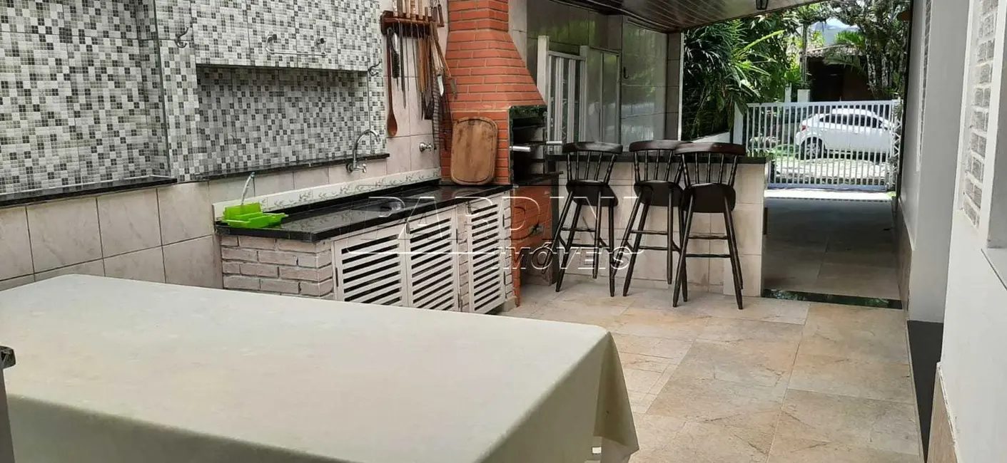 Foto 5 de Casa de Condomínio com 4 quartos à venda, 194m2 em Ubatuba - SP