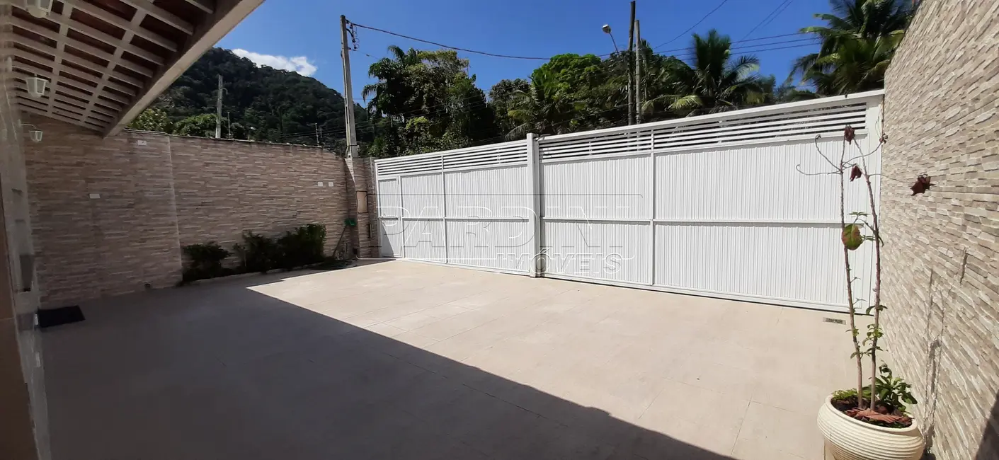 Foto 5 de Casa com 3 quartos à venda em Ubatuba - SP