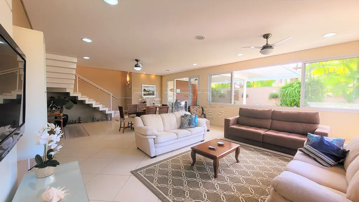 Foto 7 de Casa com 4 quartos à venda, 331m2 em Ubatuba - SP