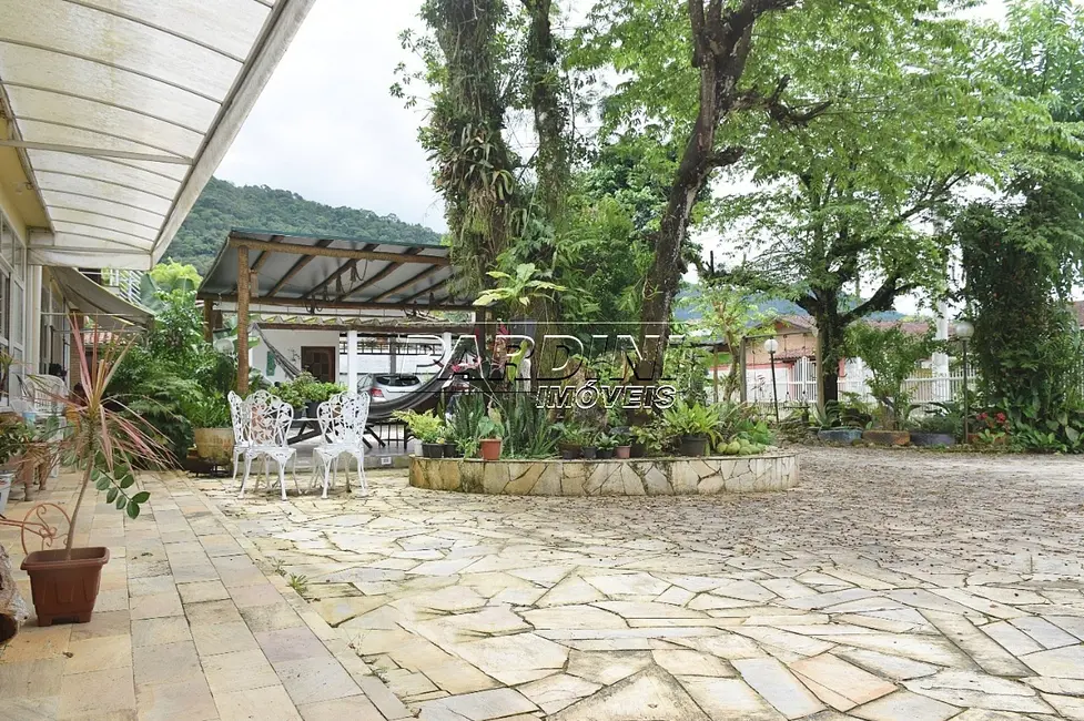 Foto 4 de Casa com 9 quartos à venda, 420m2 em Ubatuba - SP