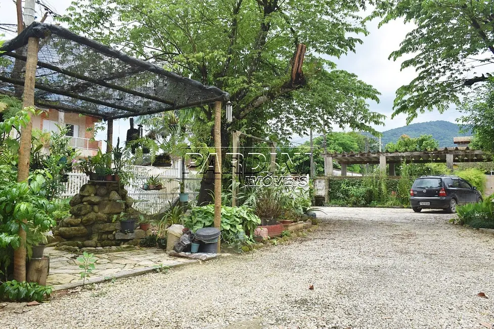 Foto 6 de Casa com 9 quartos à venda, 420m2 em Ubatuba - SP