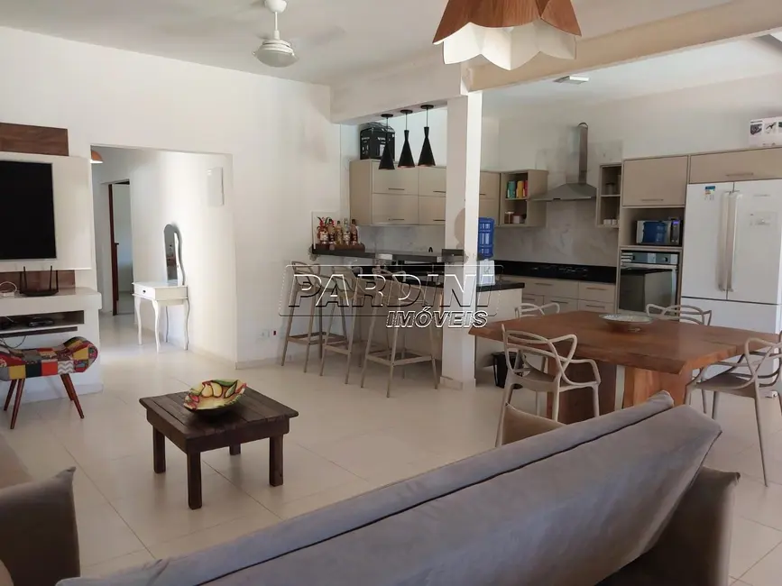 Foto 3 de Casa de Condomínio com 8 quartos à venda, 390m2 em Ubatuba - SP