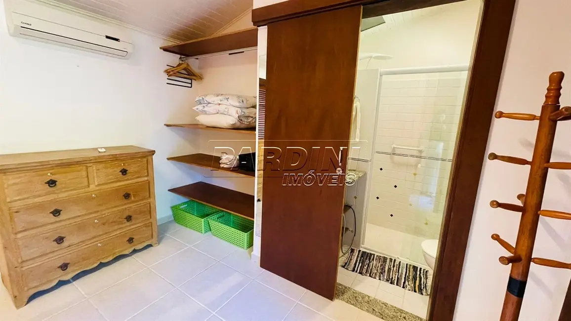 Foto 7 de Casa de Condomínio com 5 quartos à venda, 450m2 em Ubatuba - SP