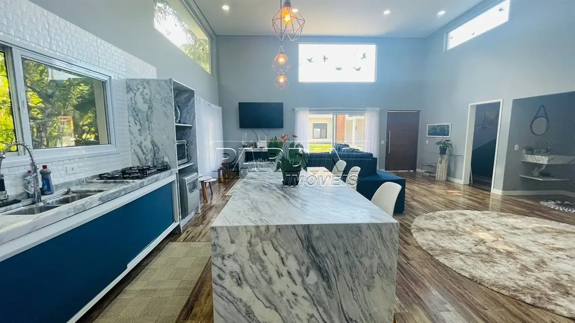 Foto 9 de Casa de Condomínio com 3 quartos à venda, 205m2 em Ubatuba - SP