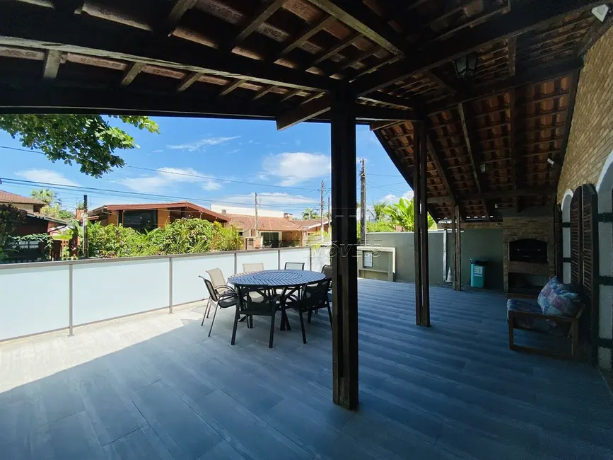 Foto 5 de Casa de Condomínio com 4 quartos à venda, 135m2 em Ubatuba - SP