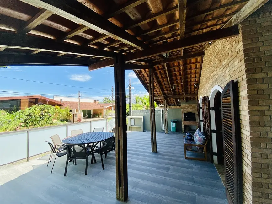 Foto 8 de Casa de Condomínio com 4 quartos à venda, 135m2 em Ubatuba - SP