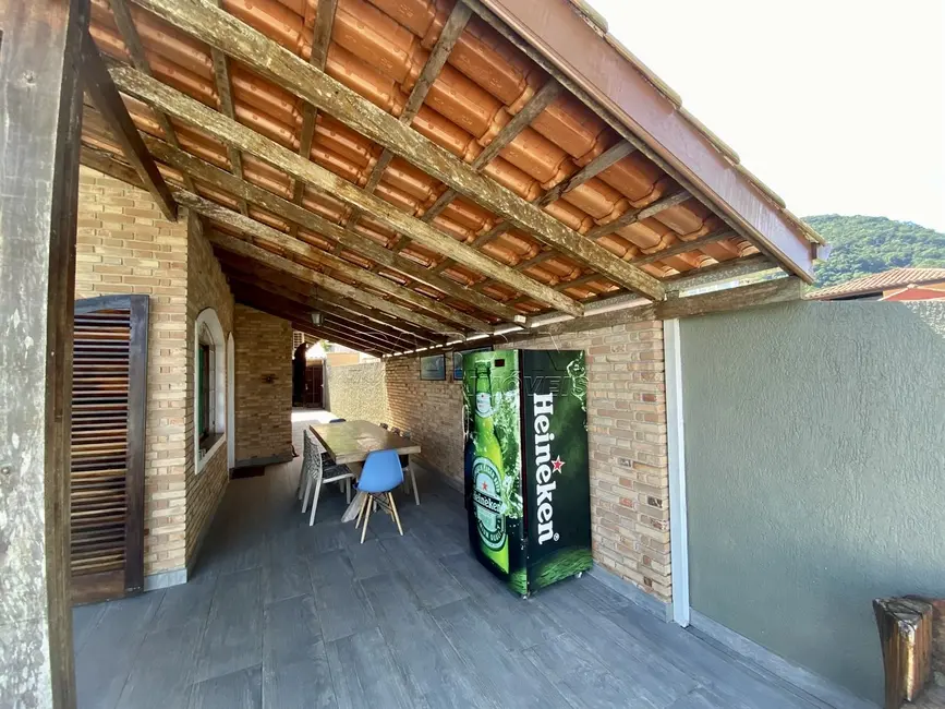 Foto 6 de Casa de Condomínio com 4 quartos à venda, 135m2 em Ubatuba - SP