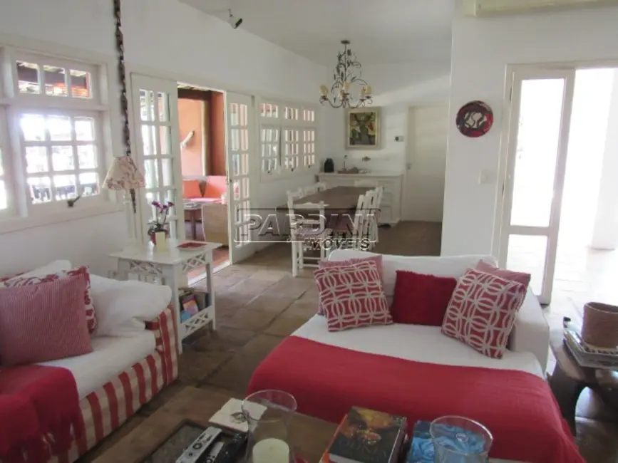 Foto 5 de Casa de Condomínio com 4 quartos à venda, 400m2 em Ubatuba - SP