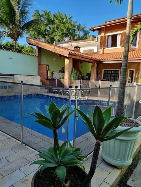 Foto 4 de Casa com 4 quartos à venda, 270m2 em Ubatuba - SP